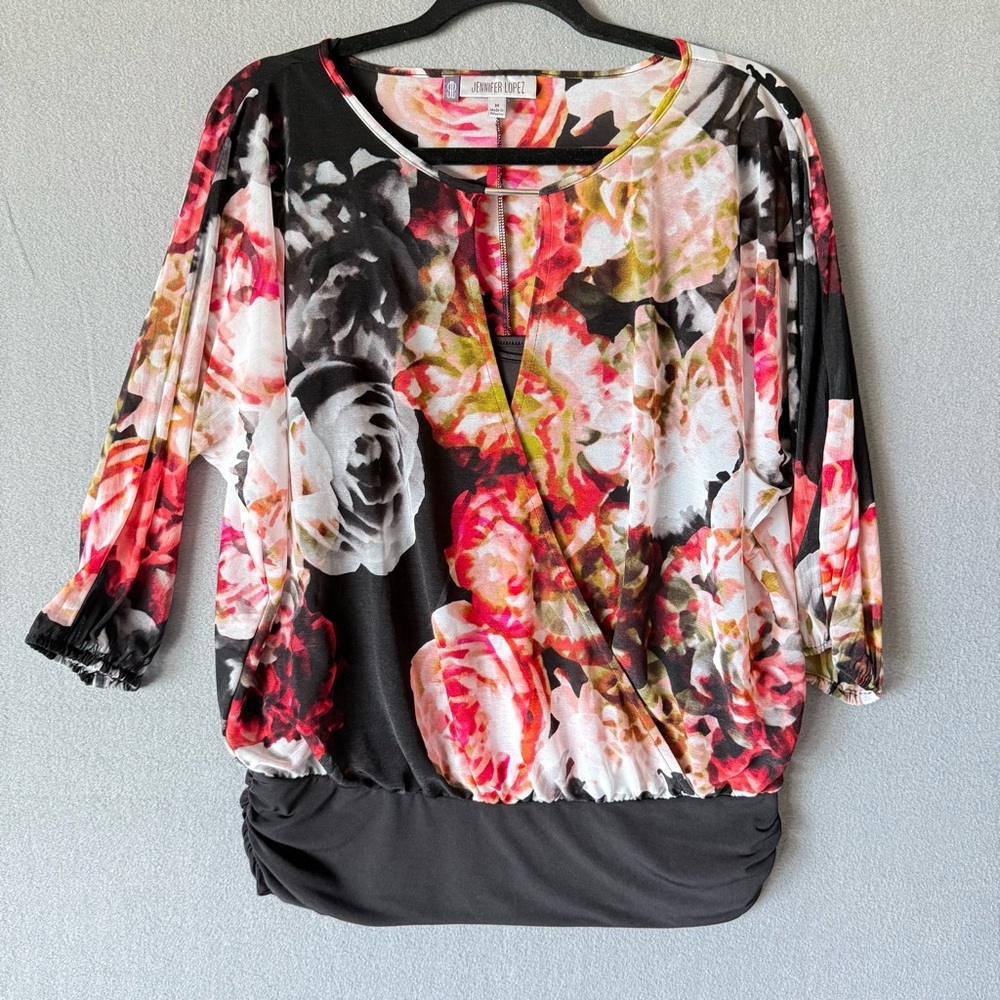 Jennifer Lopez Floral Keyhole Blouse‎ - Black and Red size medium attached cami